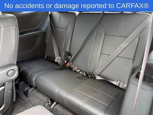 Certified 2023 Chevrolet Traverse RS w/ LPO, Floor Liner Package AWD/4WD image 14