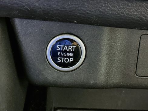 Used 2022 Nissan Rogue SV AWD/4WD image 21