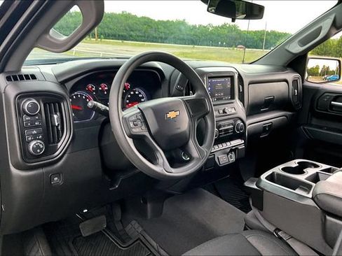 Used 2023 Chevrolet Silverado 1500 Custom AWD/4WD image 18
