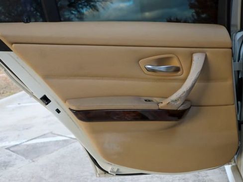 Used 2011 BMW 335i xDrive 335i xDrive image 12