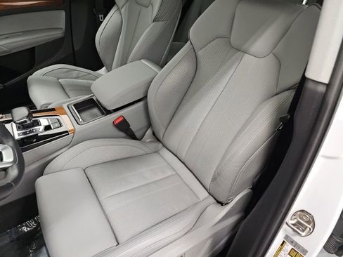 Used 2022 Audi Q5 e Prestige image 15