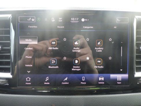 Used 2022 Chrysler Pacifica Touring-L FWD image 27