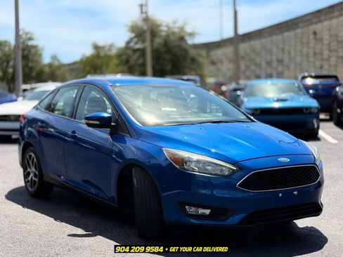 Used 2018 Ford Focus SEL FWD image 10