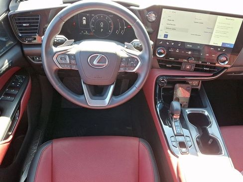 Used 2022 Lexus NX 350 AWD image 12