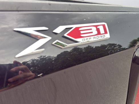 Used 2019 GMC Sierra 1500 SLE w/ SLE Value Package AWD/4WD image 28