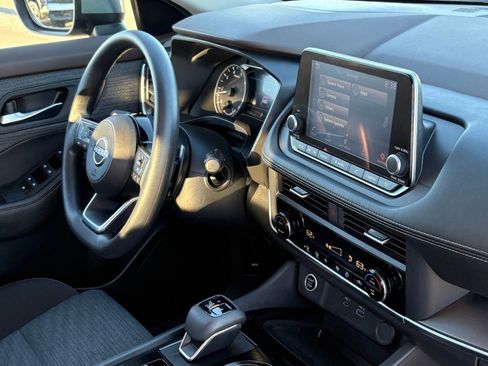 Certified 2023 Nissan Rogue SV image 36