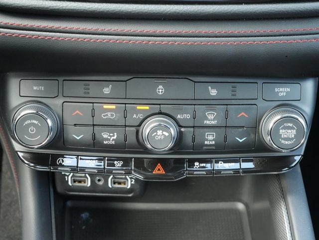 Used 2025 Dodge Durango GT AWD/4WD image 19
