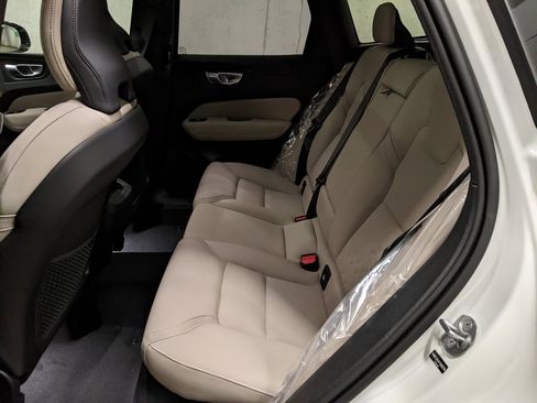 New 2026 Volvo XC60 B5 Plus w/ Climate Package image 23