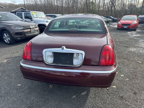 Used 2000 Lincoln Town Car Cartier image 16