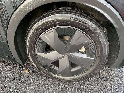 Used 2024 Toyota Prius LE image 33