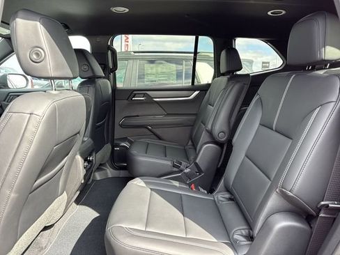 New 2026 GMC Acadia Elevation w/ Super Cruise Package FWD image 9
