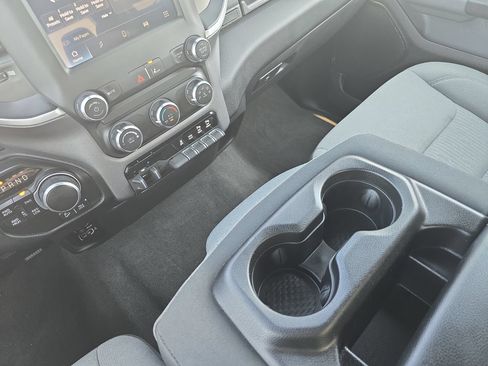 Used 2022 RAM 1500 Big Horn AWD/4WD image 23
