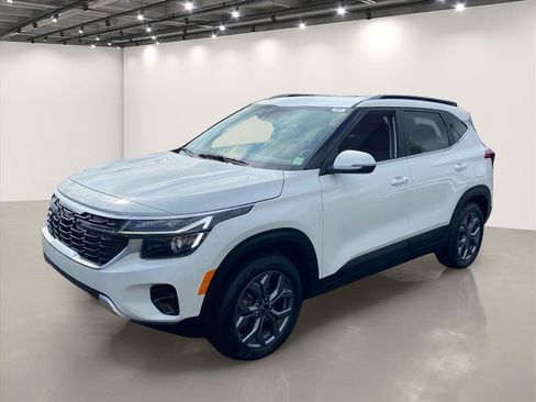 Certified 2024 Kia Seltos S AWD/4WD image 4