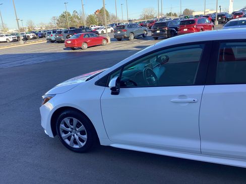 Certified 2023 Toyota Corolla LE image 10