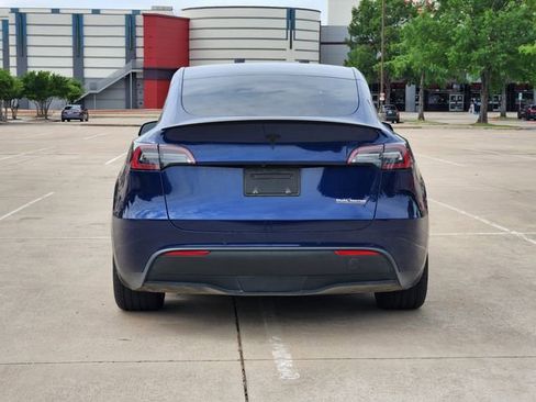 Used 2022 Tesla Model Y Performance AWD/4WD image 6