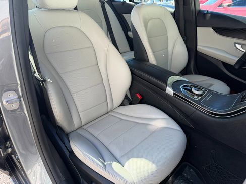 Used 2017 Mercedes-Benz C 300 C 300 Sedan image 37