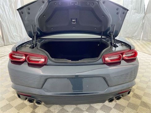 Used 2023 Chevrolet Camaro LT w/ Technology Package image 22