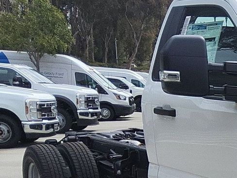 New 2026 Ford F350 XL w/ XL Chrome Package RWD image 22