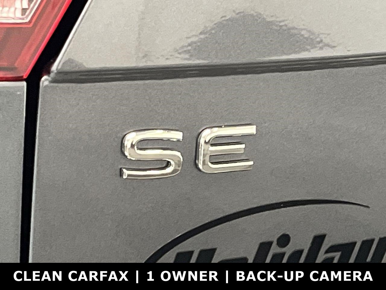 Used 2022 Volkswagen Tiguan SE AWD/4WD image 32