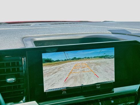 Used 2024 GMC Sierra 1500 SLT w/ SLT Premium Package RWD image 18