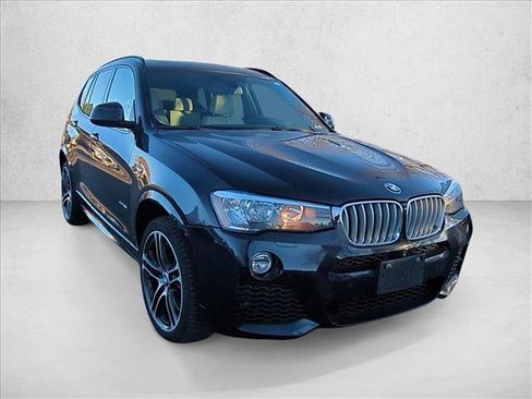 Used 2017 BMW X3 xDrive28i image 3