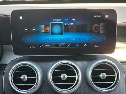 Certified 2022 Mercedes-Benz GLC 43 AMG 4MATIC image 40