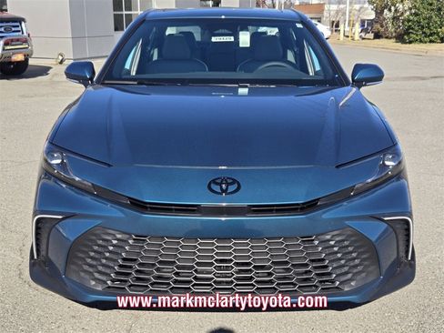 New 2026 Toyota Camry SE image 16