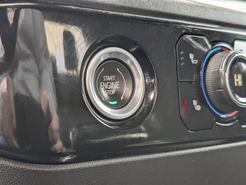 Used 2022 Chevrolet Silverado 1500 LT Trail Boss image 19