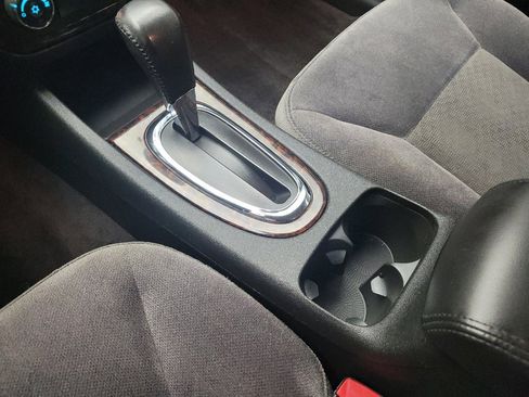 Used 2014 Chevrolet Impala LT w/ LT Sunroof Package image 26