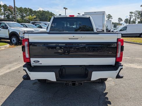 New 2025 Ford F250 Platinum image 5