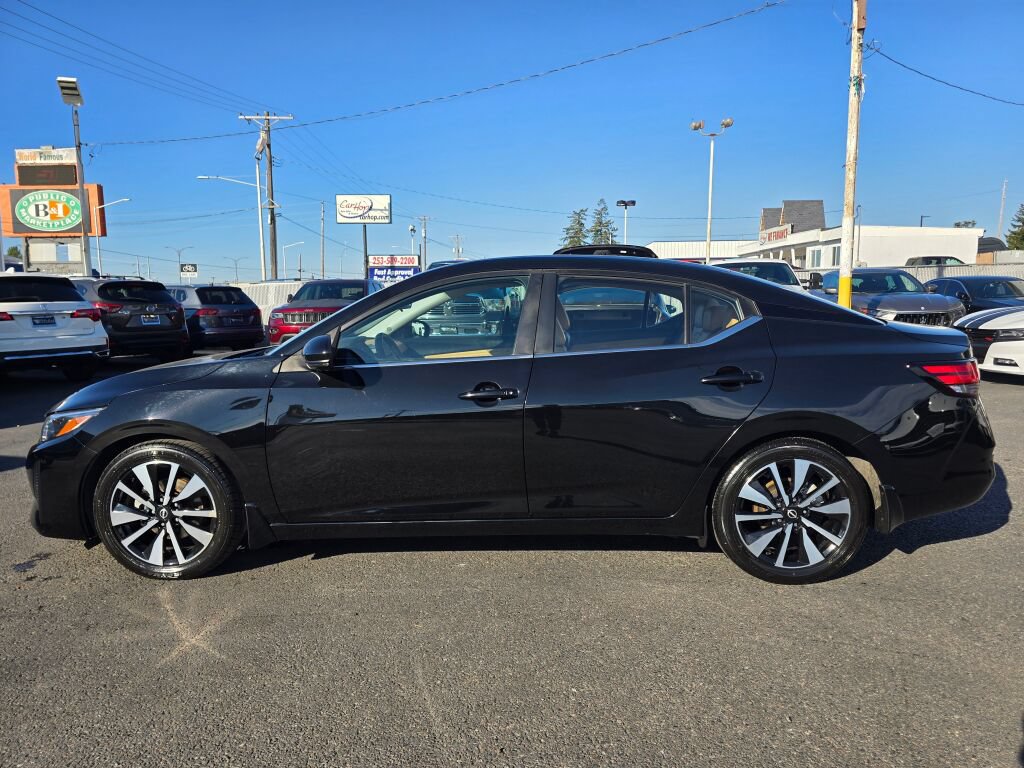 Used 2024 Nissan Sentra SV w/ SV Premium Package FWD image 9