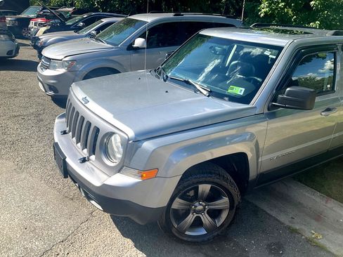 Used 2015 Jeep Patriot High Altitude image 10