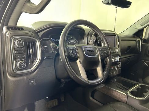 Used 2022 GMC Sierra 2500 Denali w/ Denali Black Diamond Edition image 14