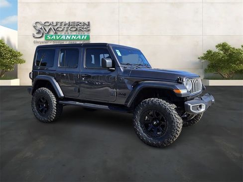 New 2025 Jeep Wrangler Unlimited Sahara w/ Technology Group AWD/4WD image 7