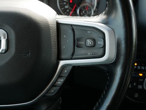 Used 2020 RAM 1500 Big Horn AWD/4WD image 30
