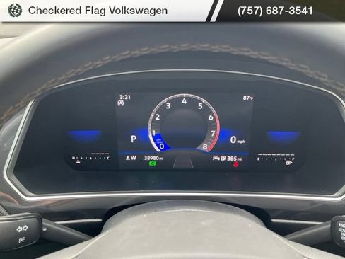 Used 2023 Volkswagen Tiguan SE R-Line FWD image 33