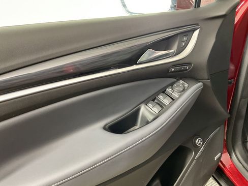 Used 2024 Buick Enclave Premium image 17