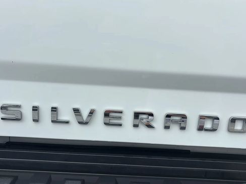 Used 2015 Chevrolet Silverado 3500 High Country w/ Duramax Plus Package AWD/4WD image 6