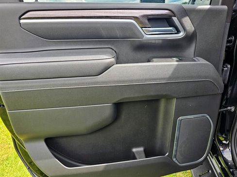 Used 2025 Chevrolet Silverado 2500 LTZ w/ Trail Boss Package image 37