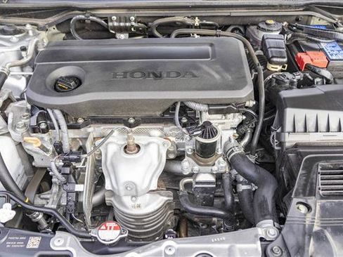 Used 2025 Honda Civic Sport image 30