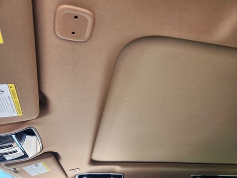 Used 2025 Land Rover Range Rover SE image 30