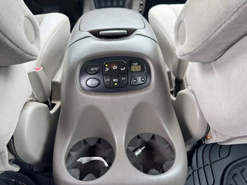 Used 2007 Toyota Sequoia SR5 image 21