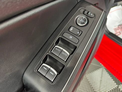 Used 2022 Honda Civic Touring image 40