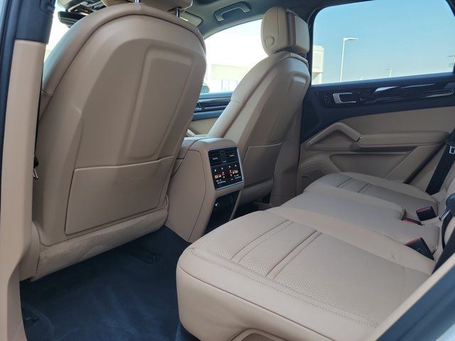 Used 2019 Porsche Cayenne AWD/4WD image 20