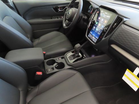 New 2025 Subaru Forester Limited image 27