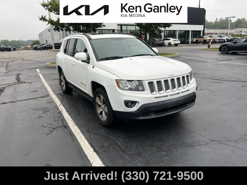 Used 2016 Jeep Compass High Altitude AWD/4WD image 3