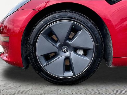 Used 2021 Tesla Model 3 Standard Range Plus RWD image 9