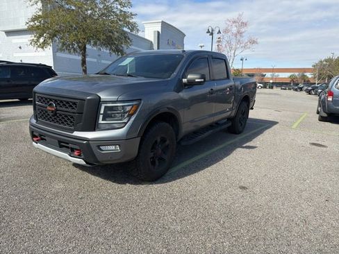 Used 2021 Nissan Titan PRO-4X w/ Pro-4x Convenience Package image 2