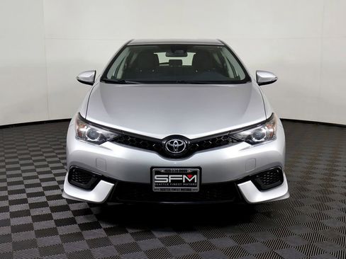 Used 2017 Toyota Corolla iM w/ Carpet Mat Package image 4