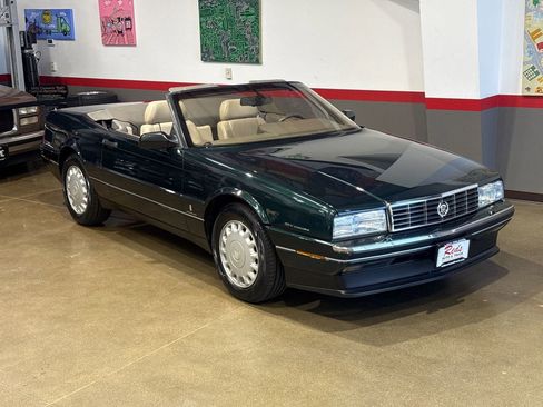 Used 1993 Cadillac Allante image 63